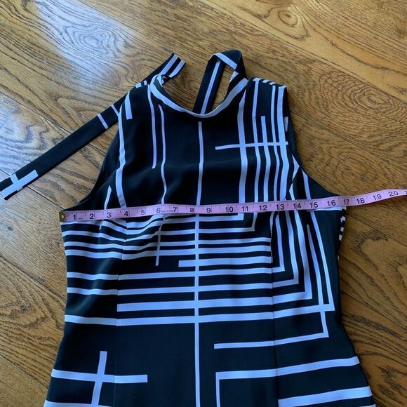 SHARON Young Black and White Midi Dress - Picture 3 of 10